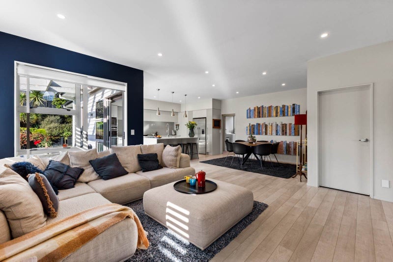 8 Kaiawa Street, Beachlands, Auckland - Carousel 2