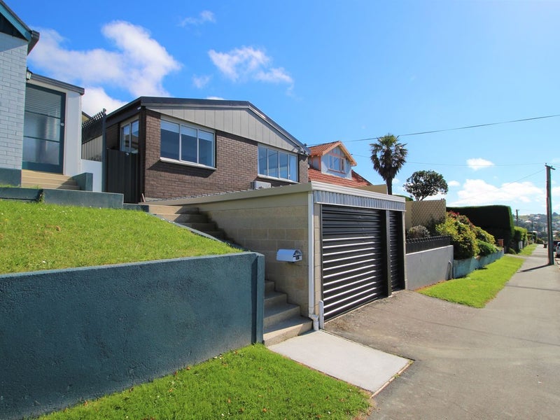 32 Ure Street, South Hill, Oamaru - Carousel 1