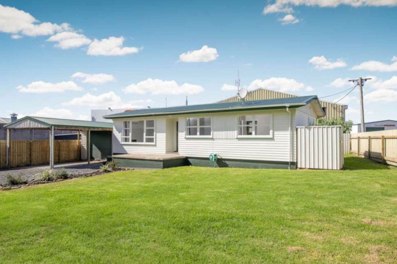 18 Constable Road, Waiuku, Waiuku - Carousel 1