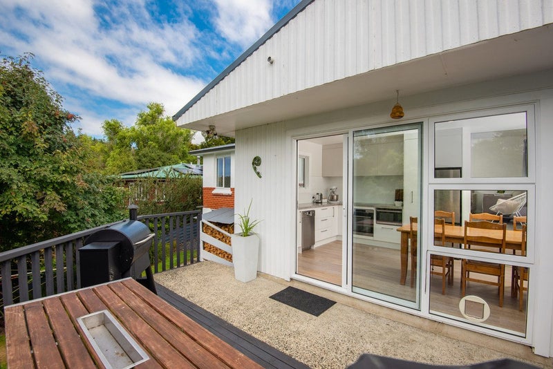 9 Ettrick Street, Glenross, Dunedin - Carousel 2