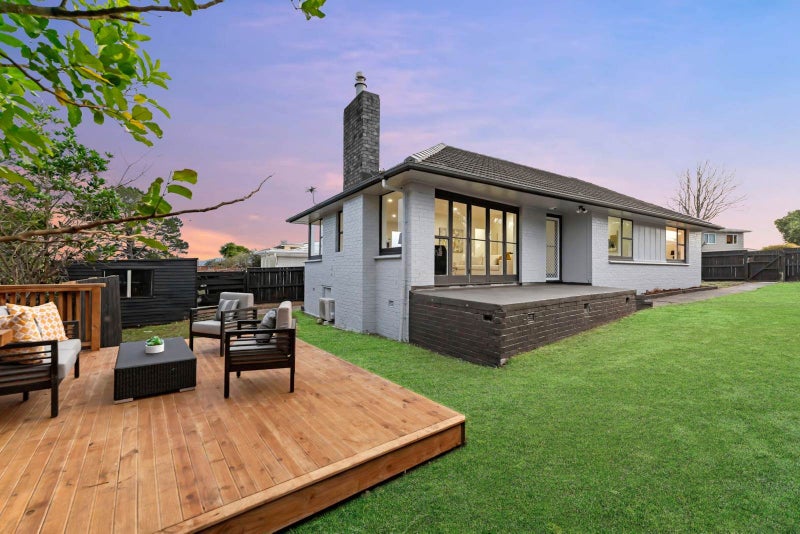 20 Chorley Avenue, Massey, Waitakere City, Auckland - Carousel 1