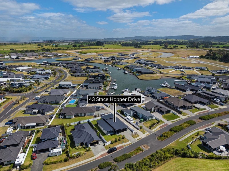 43 Stace Hopper Drive, One Tree Point - Carousel 20