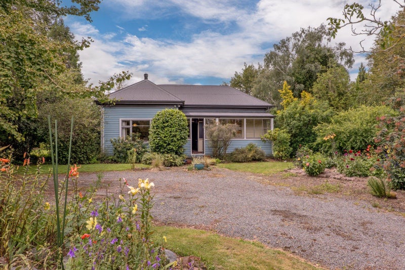 46/48 Railway Terrace East, Sheffield - Carousel 1