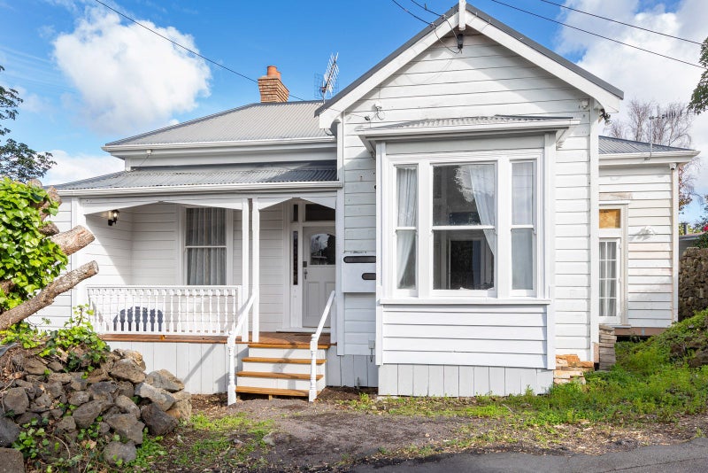 5 Edenvale Park Road, Mount Eden, Auckland - Carousel 1
