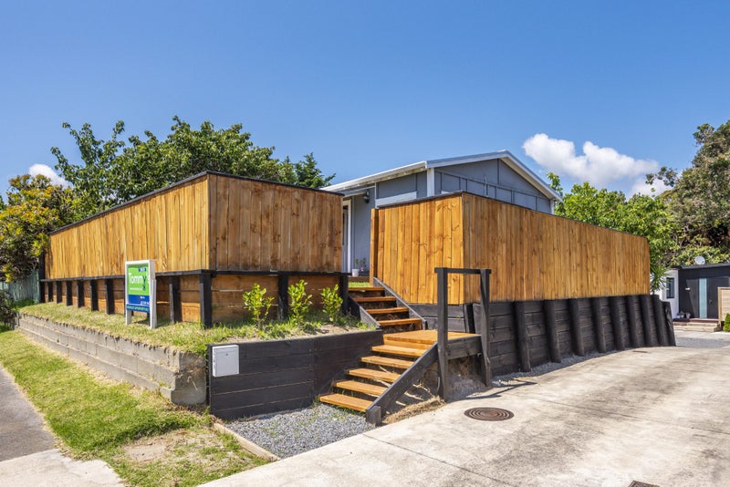 24A Ocean Road, Paraparaumu Beach, Paraparaumu  - Carousel 1