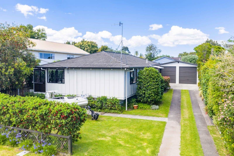 17 Pyle Road West, One Tree Point, Whangārei - Carousel 1