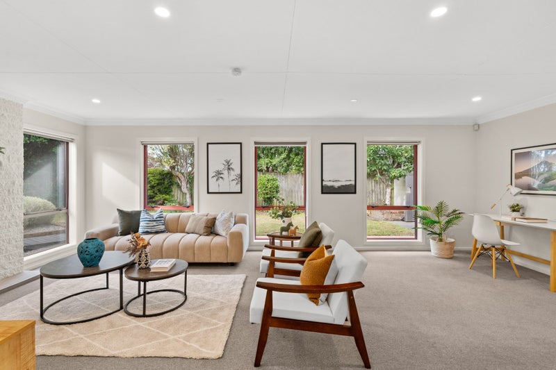 37 Burnside Crescent, Burnside, Christchurch - Carousel 1