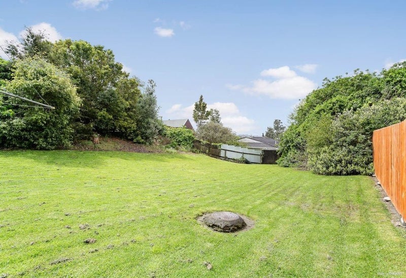 1 Hall Road, Glenfield, Auckland - Carousel 7