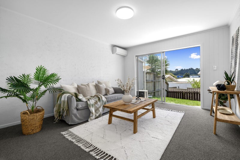 9B Jonathon Street, Brookfield, Tauranga - Carousel 1