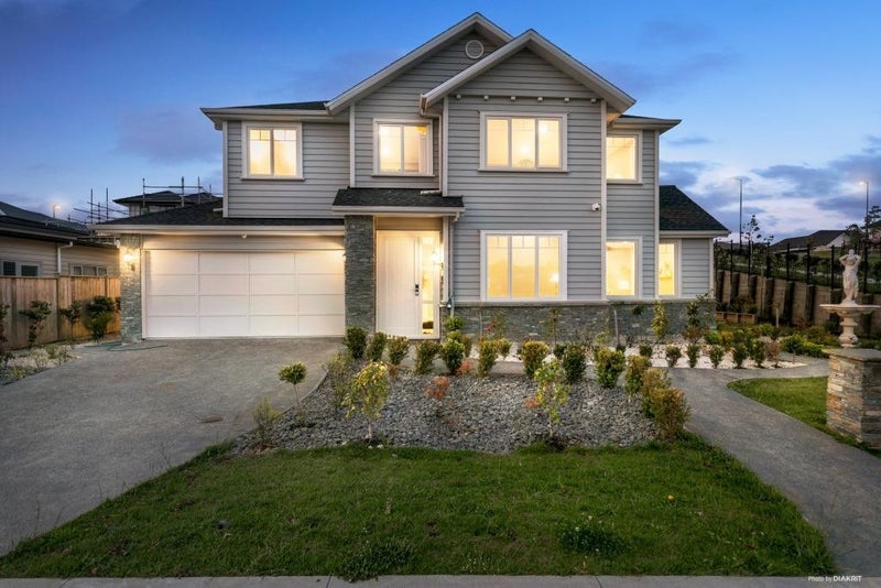 89 Ormonde Drive, Silverdale, Silverdale - Carousel 1