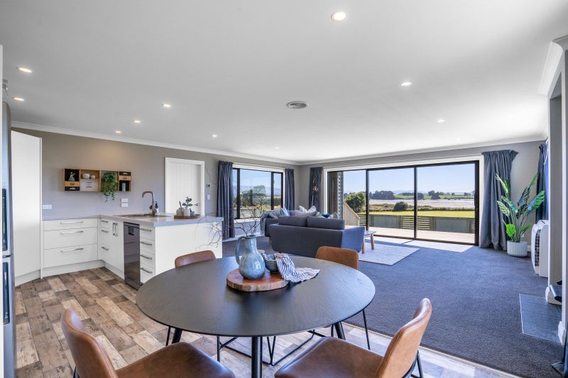 193 Orepuki Riverton Highway, Riverton - Carousel 2