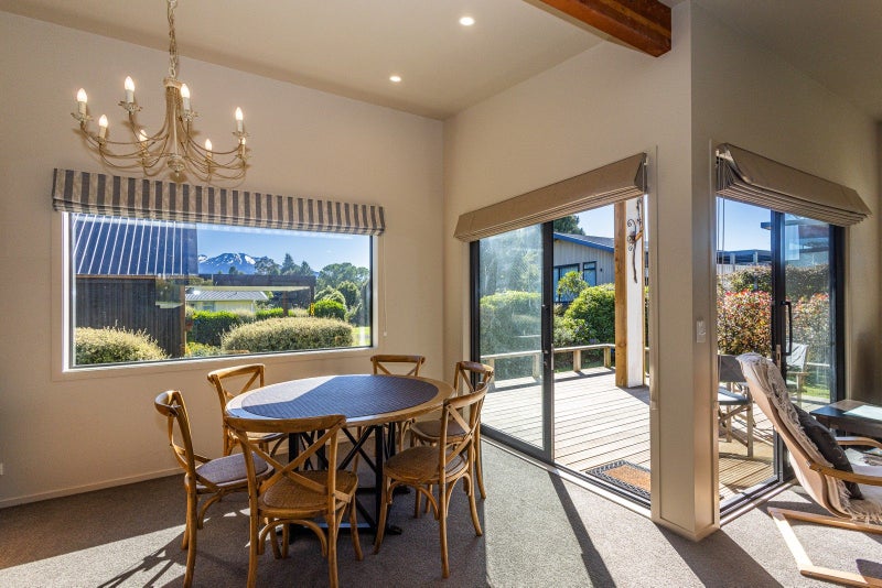 22 Kowhai Heights, Ohakune - Carousel 1