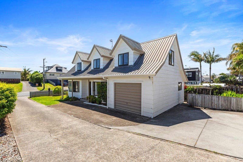 1040 Papamoa Beach Road, Papamoa Beach, Papamoa - Carousel 2