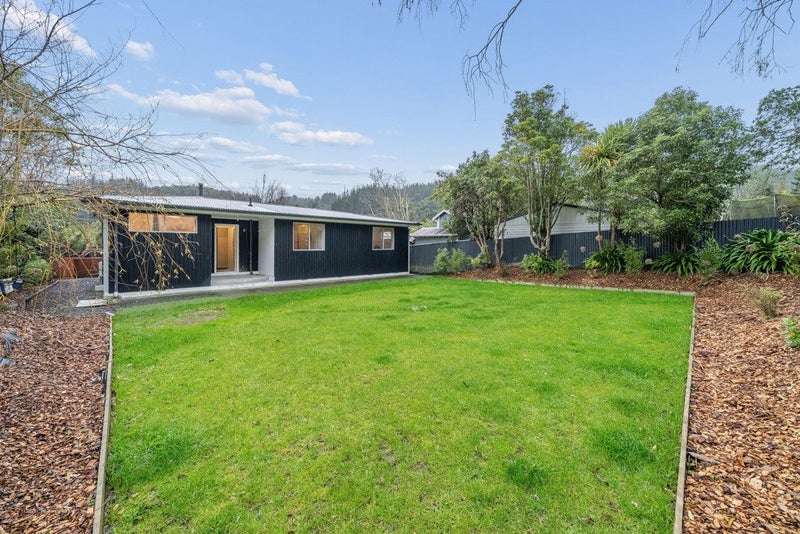 214 Plateau Road, Te Marua, Upper Hutt - Carousel 1