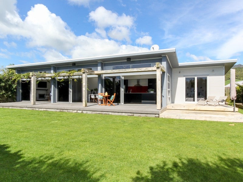 130C Wairau Road, Oakura, Oakura - Carousel 1