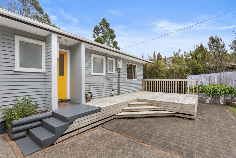 32 Konini Road, Titirangi, Auckland - Carousel 2