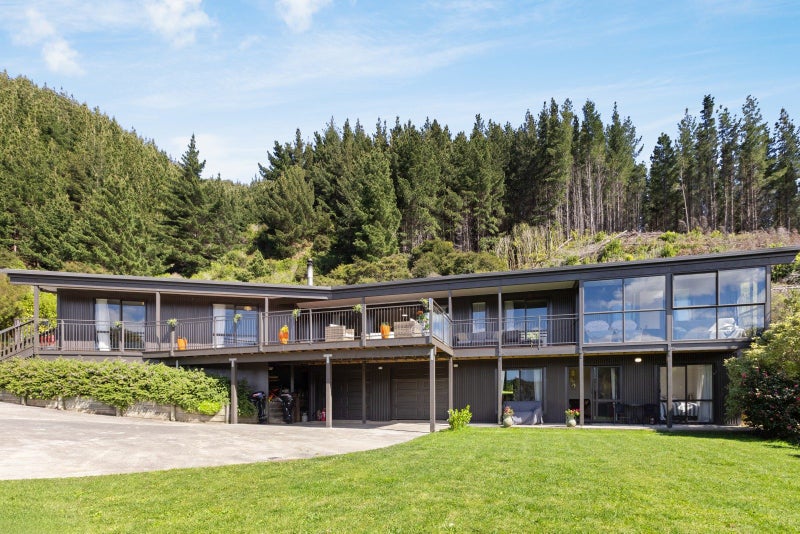 1466 Port Underwood Road, Port Underwood, Picton - Carousel 1