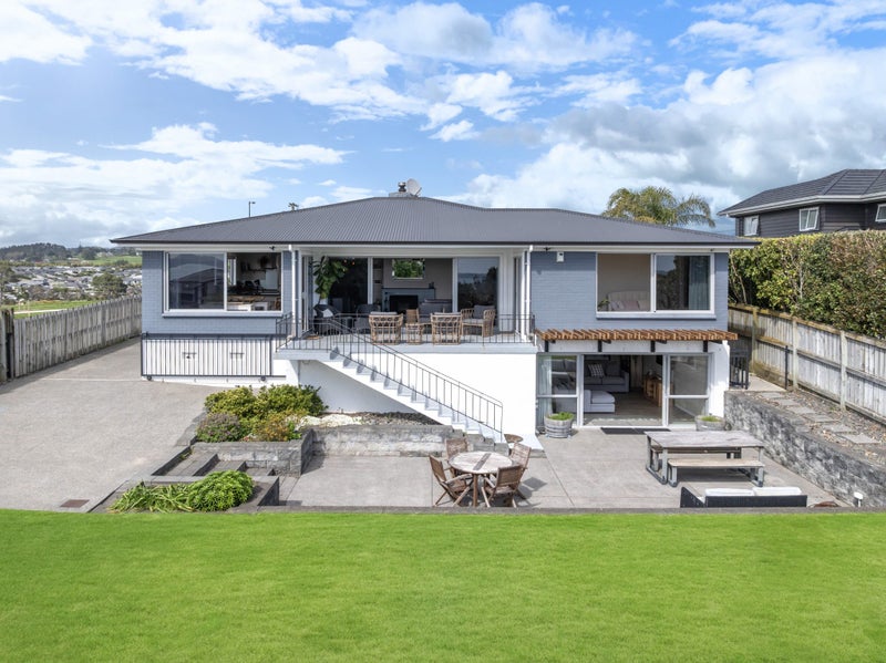 1 Karaka Road, Beachlands, Auckland - Carousel 1