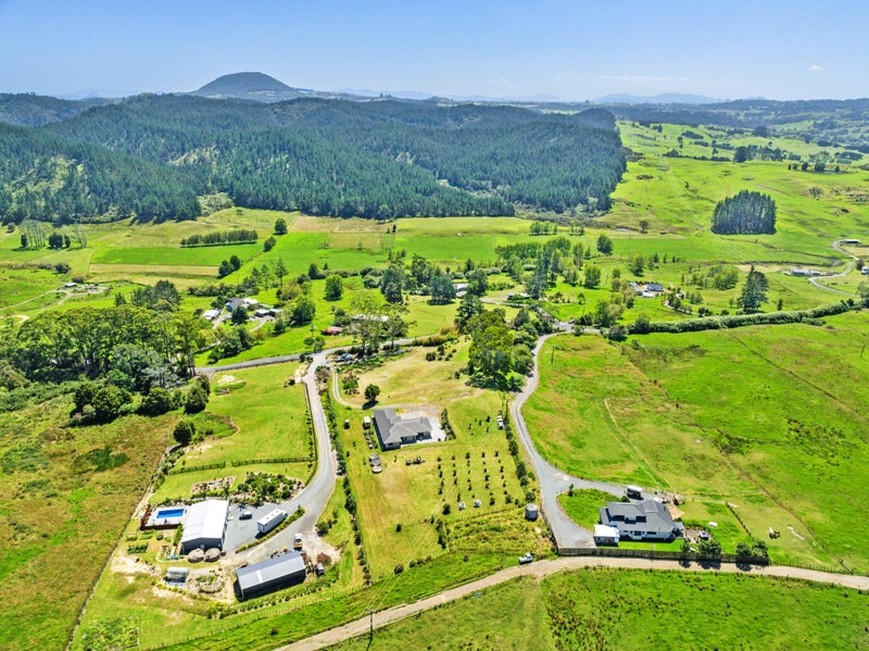 269 Tavinor Road, Whangarei - Carousel 2