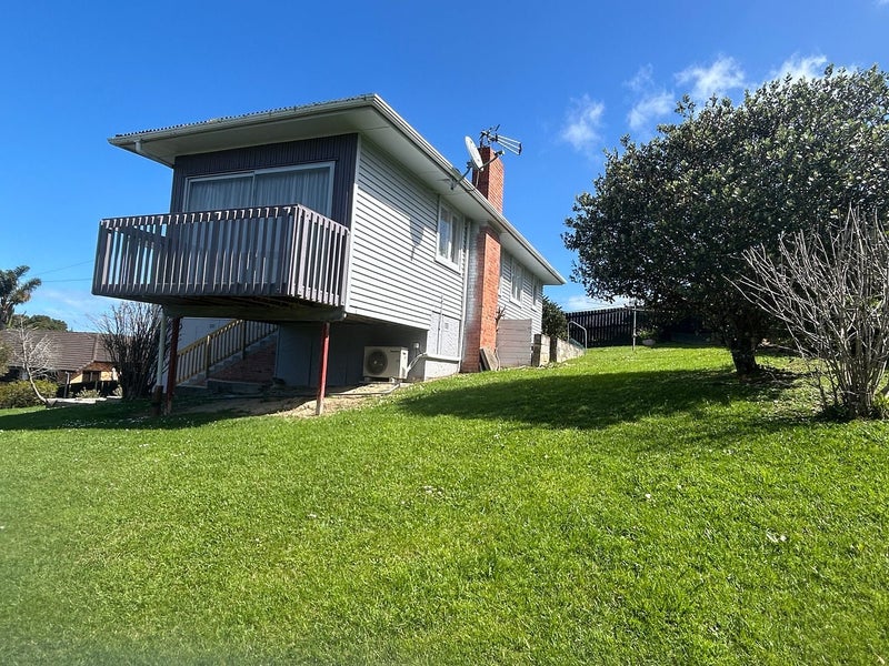 10 Peter Mulgrew Street, New Windsor, Auckland - Carousel 1