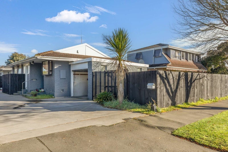 1/185 Queenspark Drive, Parklands, Christchurch - Carousel 1