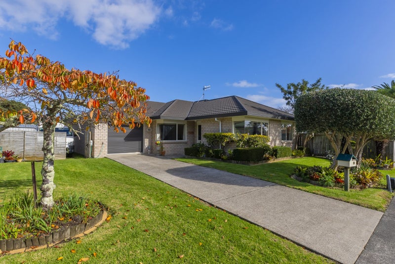 16 Tararua Street, Paraparaumu - Carousel 1
