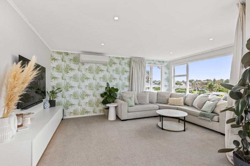 2/28 Bay Street, Red Beach, Whangaparāoa - Carousel 2