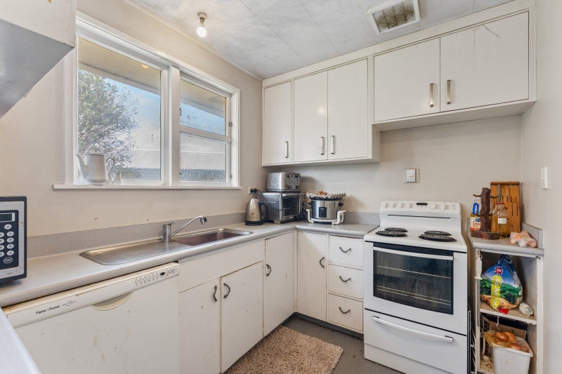 7 Rogers Street, Castlecliff, Whanganui - Carousel 2