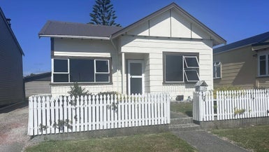 78 Bealey Street, Hokitika - Carousel 1