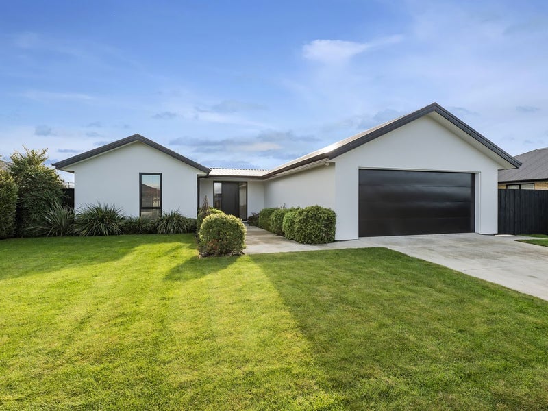 42 Thornborough Drive, Rolleston, Rolleston - Carousel 2