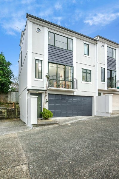 19/69 Target Road, Totara Vale, Auckland - Carousel 1