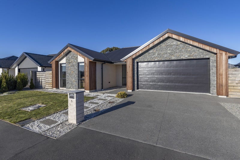 5 Navarra Road, Halswell, Christchurch - Carousel 1