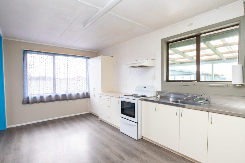 754 State Highway 25, Thames - Carousel 2