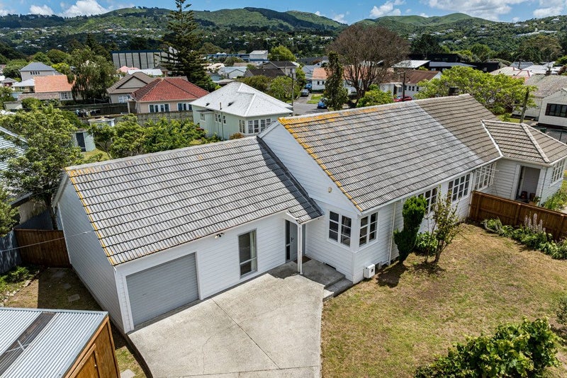 15 Athlone Crescent, Boulcott, Lower Hutt - Carousel 26