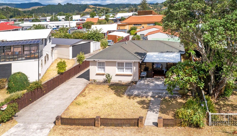 121A Barbara Avenue, Whangamata, Whangamatā - Carousel 1