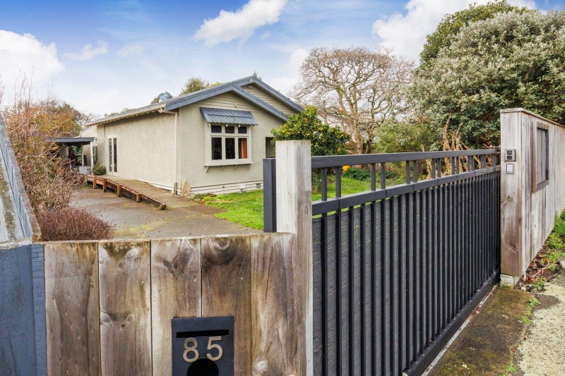 85 Shamrock Street, Takaro, Palmerston North - Carousel 2