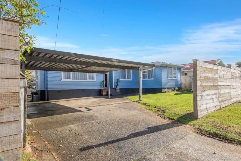 17 Corks Road, Te Kamo, Whangarei - Carousel 1