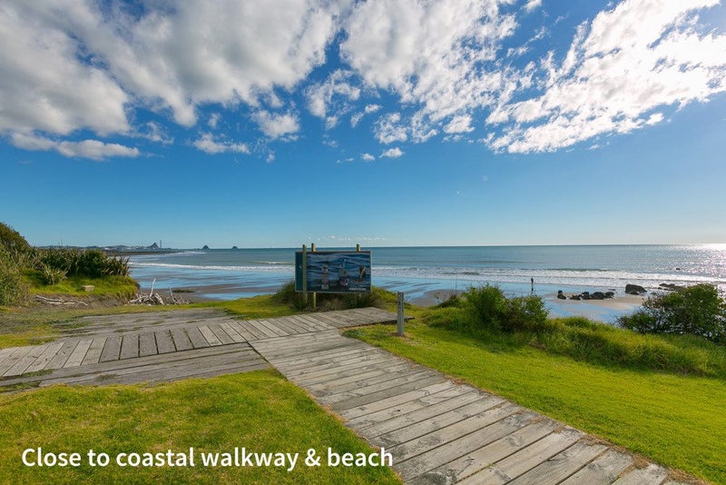 4 Kakariki Lane, Waiwhakaiho, New Plymouth - Carousel 2