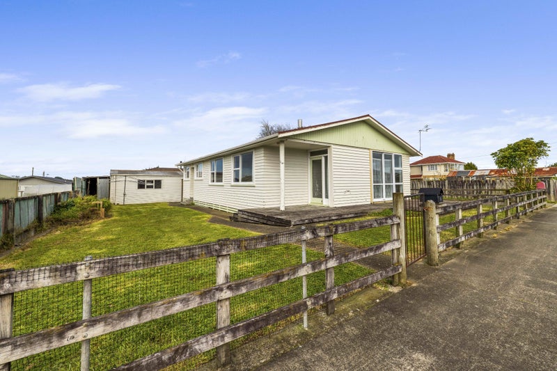 5 London Street, Eltham, Eltham - Carousel 1