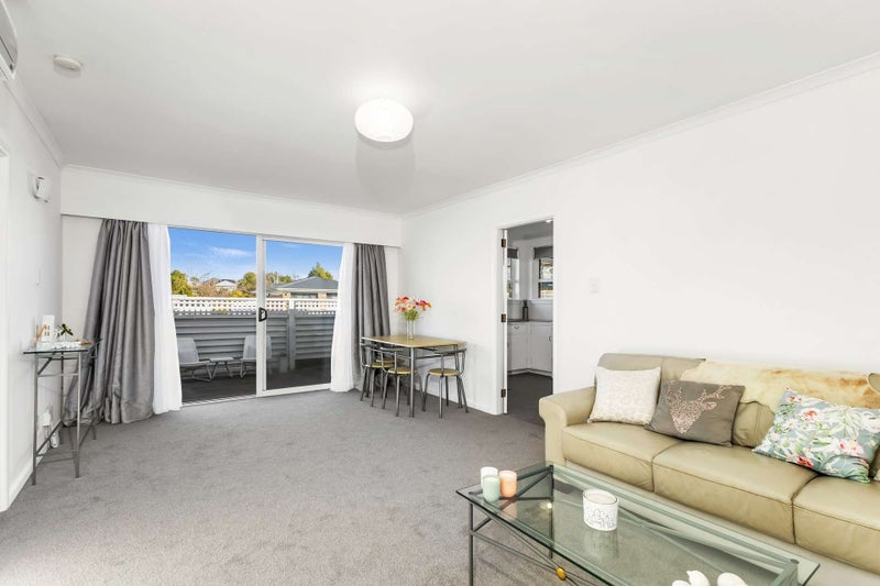 2/13 Avenue Road, West End, Timaru - Carousel 2