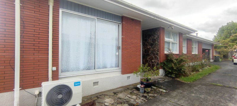 6 Robert Grigg Place, Hamilton East, Hamilton - Carousel 2