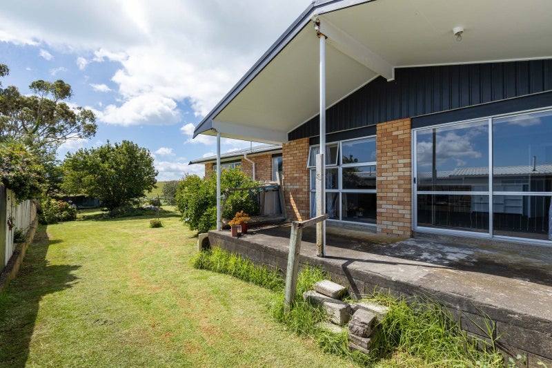 45 Clifton Drive, Waitara, Waitara - Carousel 1