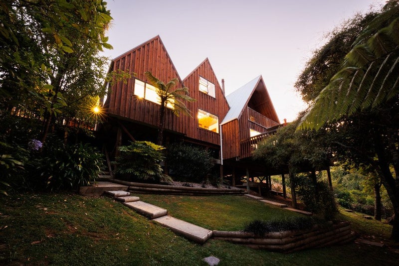 43 Springdale Grove, Fitzherbert, Palmerston North - Carousel 1