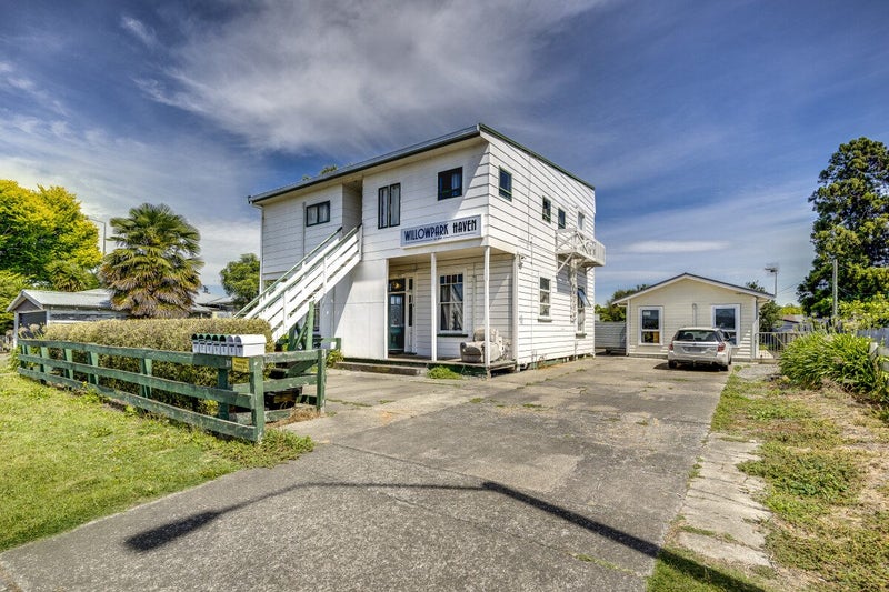 309 Willowpark Road South, Hastings - Carousel 1