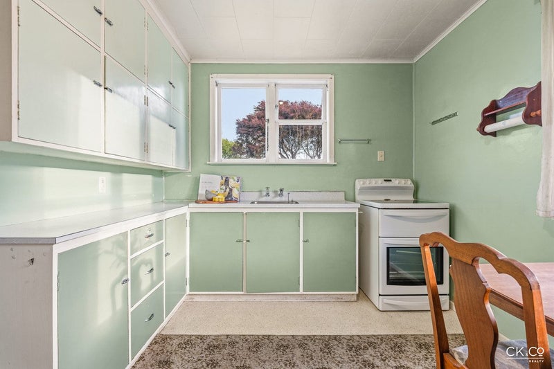 2/49 Garden RD, Avalon, Lower Hutt - Carousel 2
