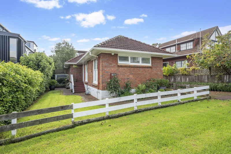 2B Kaimata Street, St Heliers, Auckland - Carousel 1