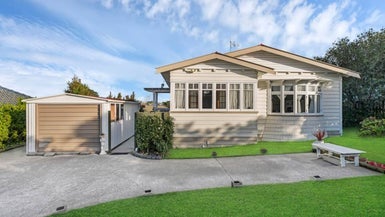 152 White Swan Road, Mount Roskill, Auckland - Carousel 1