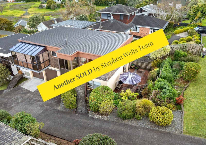 1/22 Martin Crescent, Northcote, Auckland - Carousel 1