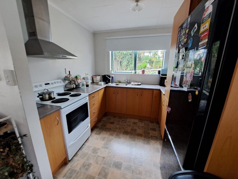 19 Taranui Place, Henderson, Auckland - Carousel 2