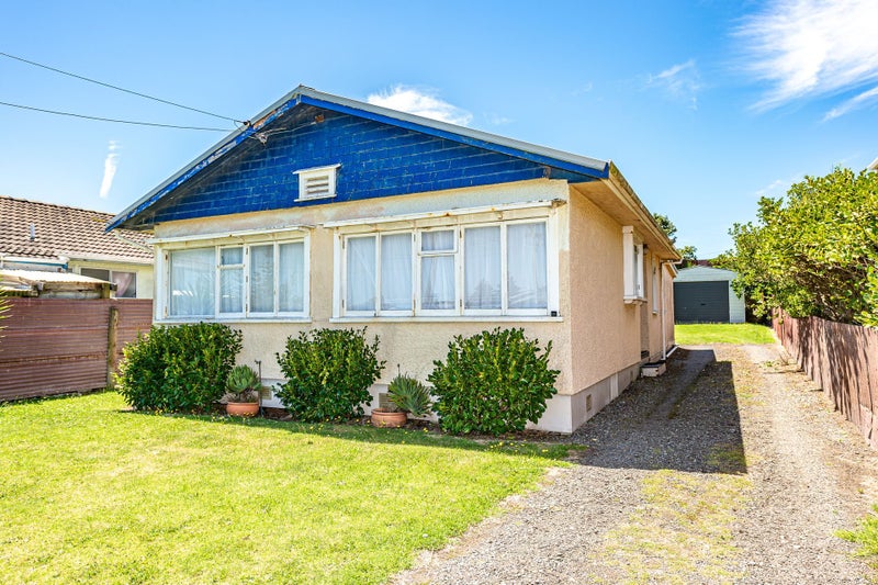 18 Aotea Street, Castlecliff, Whanganui - Carousel 1